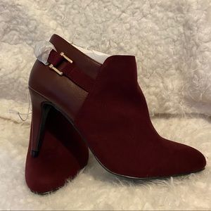 Ellen Tracy NEW ankle boots.